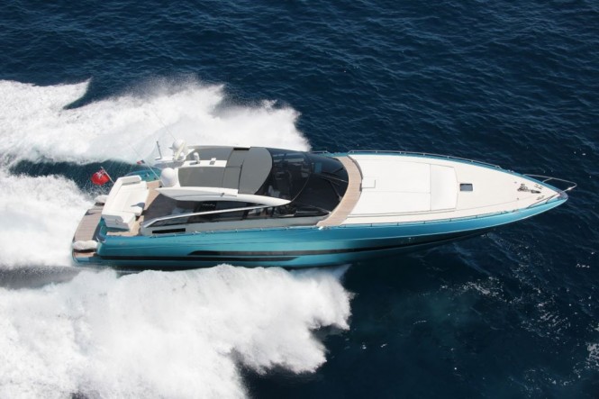 LITTLE ONE Running Shot