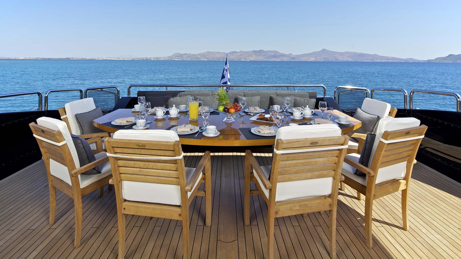 alfresco dining area