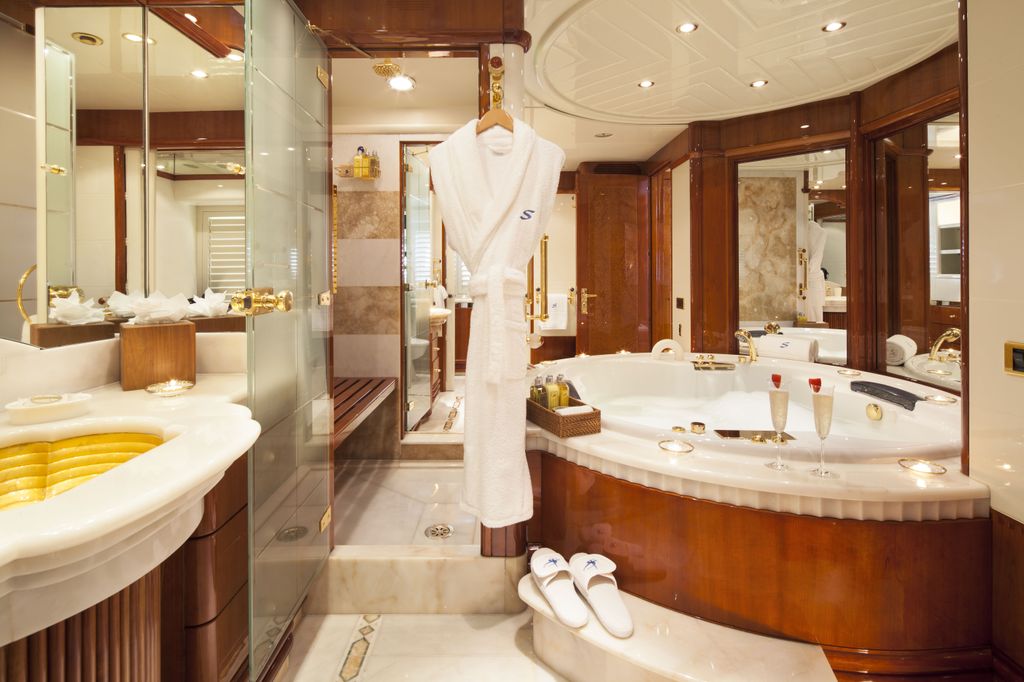 master suite bathroom